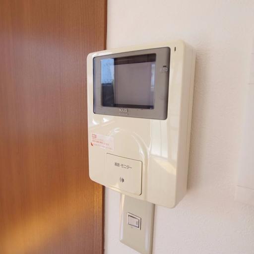 室内インターホン 室内にいながら来訪者の確認が可能