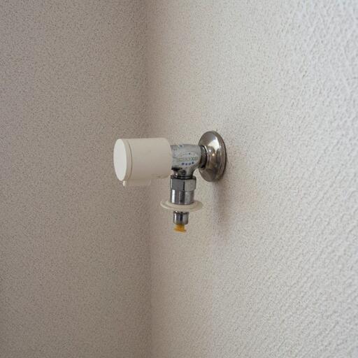 洗濯水栓はワンタッチ式 ホーズが外れても水漏れを防ぐ緊急止水弁付洗濯水栓