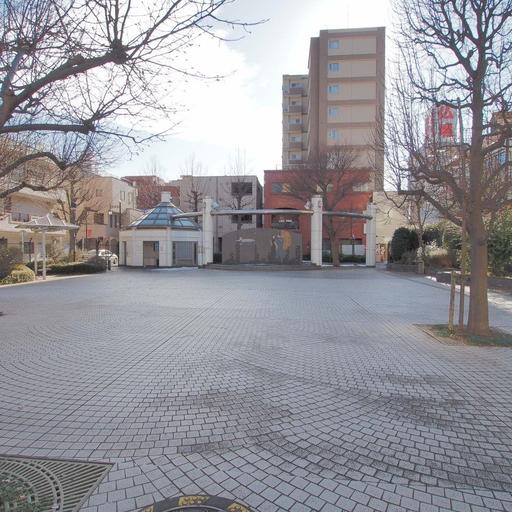 柴崎中央公園 浜中ビル向かいの公園