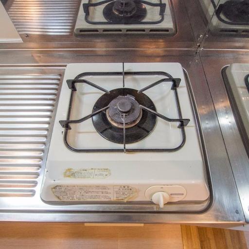 キッチンの1口ガスコンロ ちょっとした料理なら十分に対応します